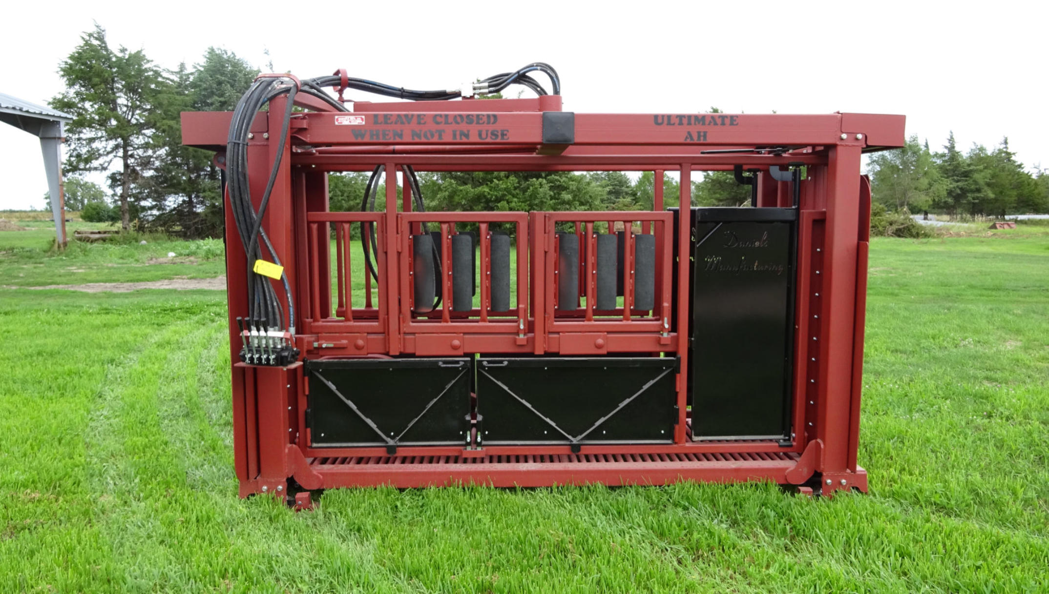 All Hydraulic Squeeze Chute