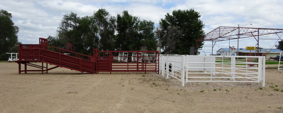 Big Red Loadout Chute with Double Alley Back and Bud Box